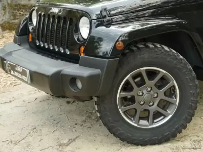 Jeep Wrangler Unlimited 2007 - 33800 EUR, 140826 km - AUTO.MOTO.pt - 140826km - foto 7 de 17