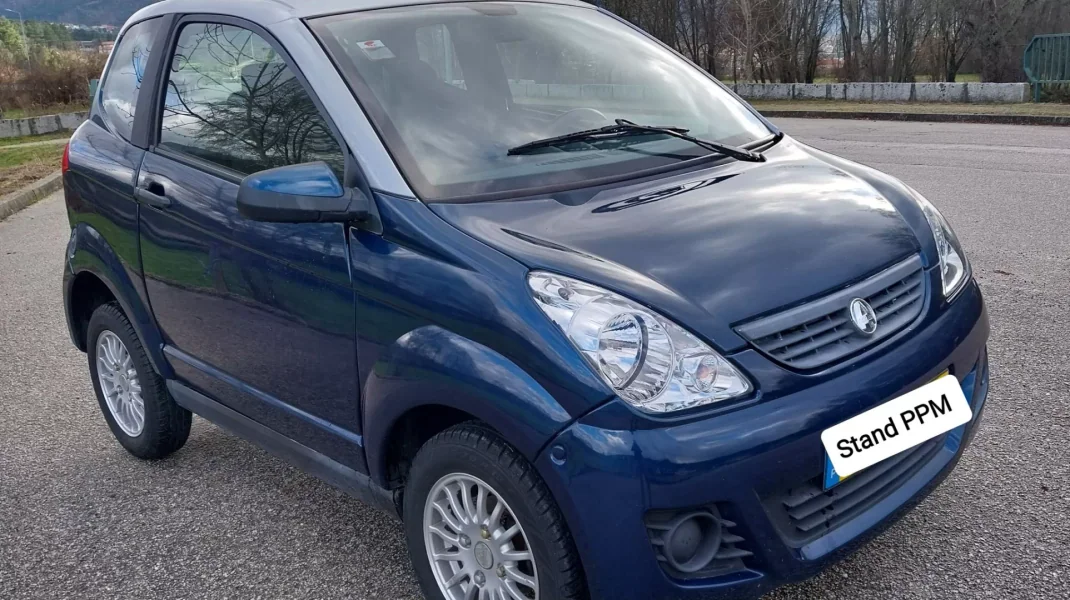 Aixam City 2011 - 7900 EUR, 35000 km - AUTO.MOTO.pt - 35000km - foto 2 de 7