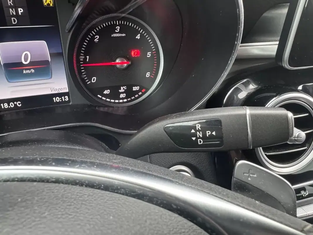 Mercedes-Benz GLC 250 2018 - 34900 EUR, 112000 km - AUTO.MOTO.pt - 112000km - foto 18 de 27