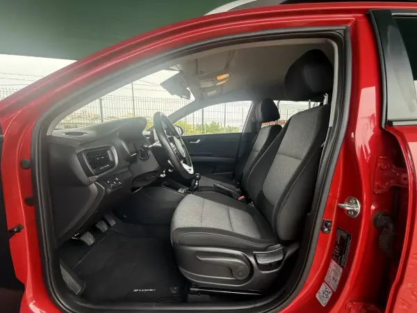 Kia Stonic 2025 - 17900 EUR, 26698 km - AUTO.MOTO.pt - 26698km - foto 7 de 17