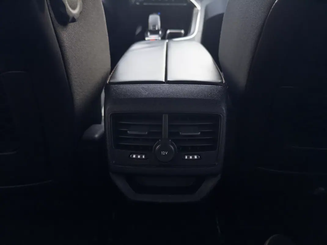 Peugeot 3008 2017 - 18990 EUR, 164000 km - AUTO.MOTO.pt - 164000km - foto 41 de 41