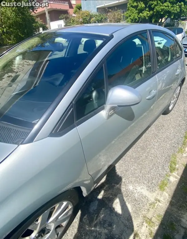 Citroën C4 2005 - 3450 EUR, 120000 km - AUTO.MOTO.pt - 120000km - foto 5 de 9