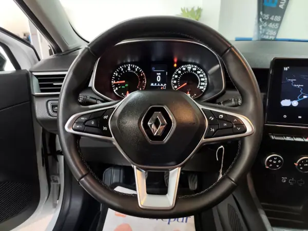 Renault Clio 2021 - 13450 EUR, 48000 km - AUTO.MOTO.pt - 48000km - foto 16 de 17