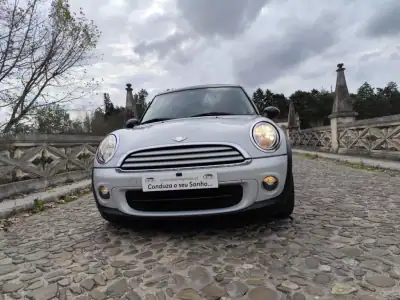 MINI Clubman 2011 - 7500 EUR, 293000 km - AUTO.MOTO.pt - 293000km - foto 48 de 65