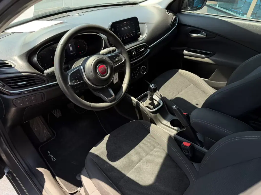 Fiat Tipo 2022 - 15300 EUR, 68245 km - 68245km - foto 6 de 11