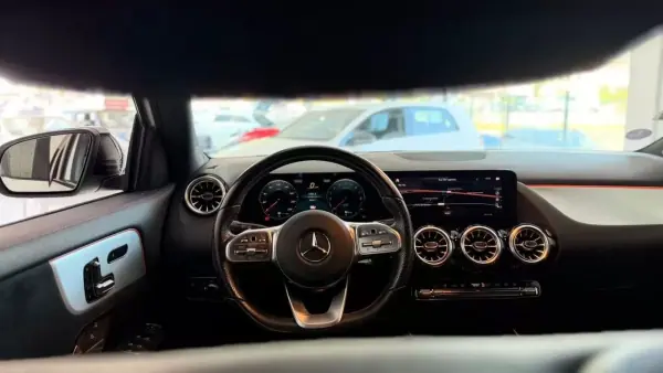 Mercedes-Benz GLA 250 2021 - 34990 EUR, 48067 km - 48067km - foto 19 de 31