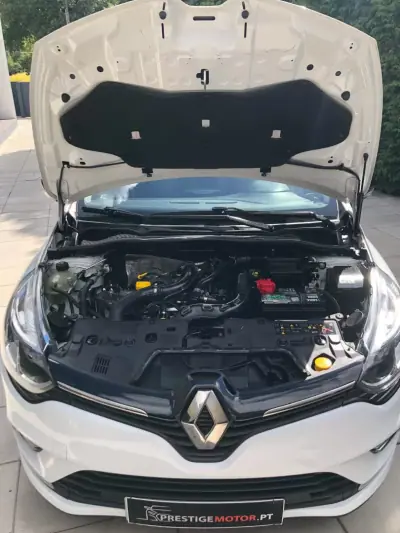 Renault Clio 2017 - 8900 EUR, 137000 km - 137000km - foto 25 de 27