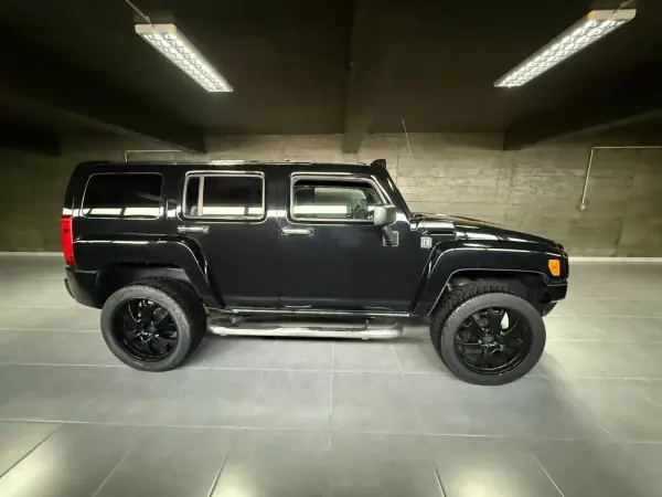Hummer H3 2005 - 35750 EUR, 85000 km - AUTO.MOTO.pt - 85000km - foto 5 de 14