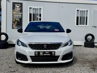 Peugeot 308 2020 - 14790 EUR, 30000 km - AUTO.MOTO.pt - 30000km - foto 28 de 29