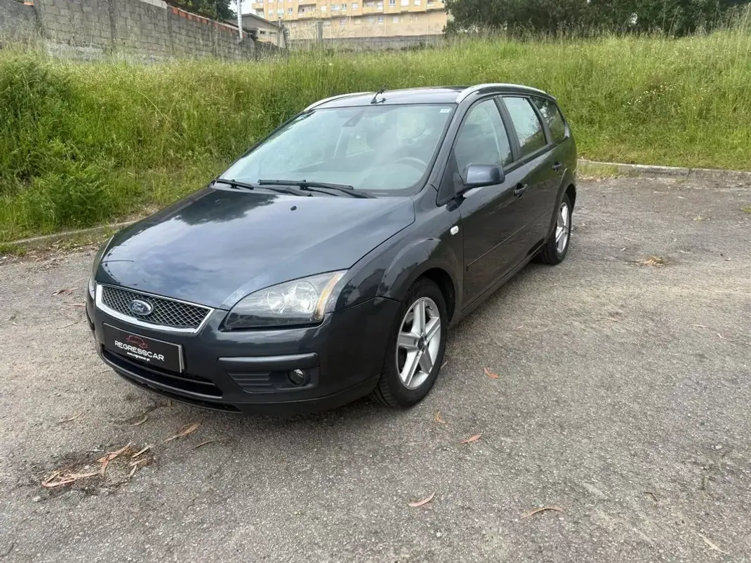 Ford Focus SW 2007 - 4450 EUR, 235000 km - AUTO.MOTO.pt - 235000km - foto 1 de 26