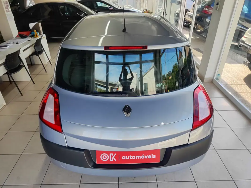 Renault Mégane 2005 - 2950 EUR, 278000 km - 278000km - foto 10 de 32