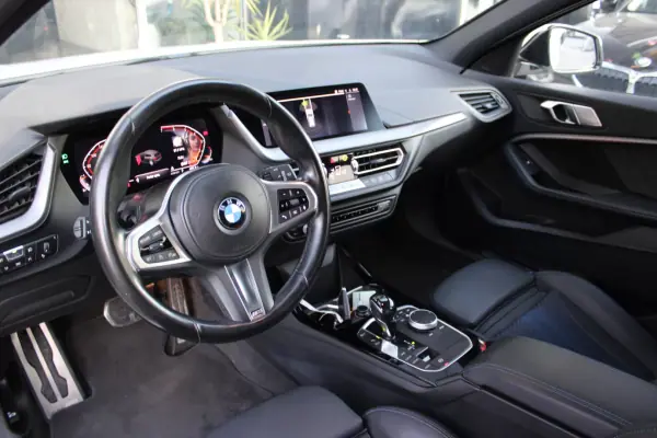BMW 118 2020 - 21900 EUR, 127033 km - AUTO.MOTO.pt - 127033km - foto 14 de 18