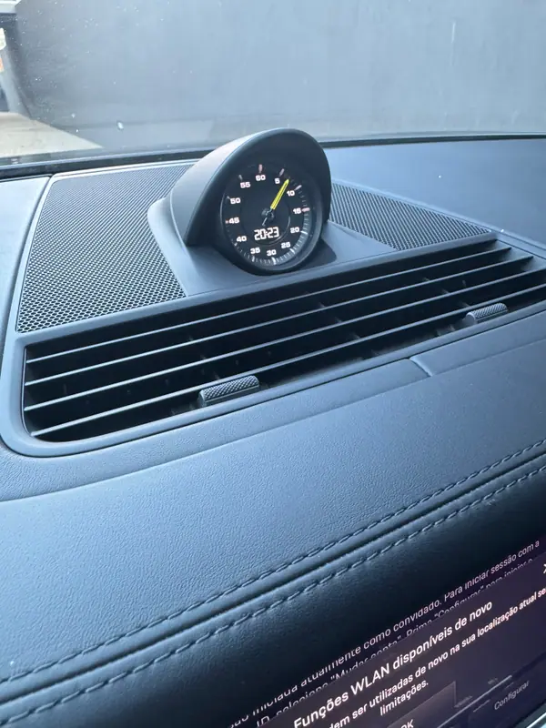 Porsche Panamera Sport Turismo 2022 - 87500 EUR, 70250 km - AUTO.MOTO.pt - 70250km - foto 9 de 13