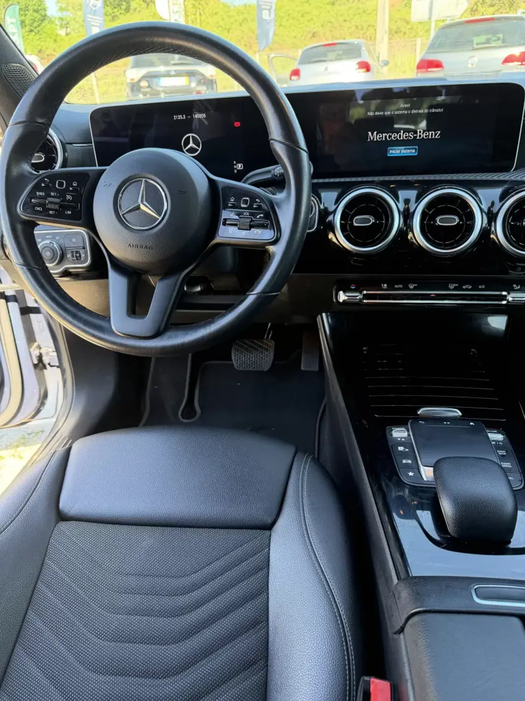 Mercedes-Benz A 180 2020 - 23900 EUR, 140000 km - AUTO.MOTO.pt - 140000km - foto 12 de 13