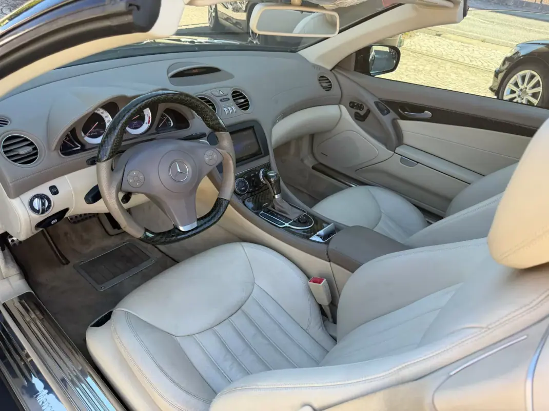 Mercedes-Benz SL 350 2009 - 39990 EUR, 84000 km - 84000km - foto 21 de 36