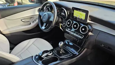 Mercedes-Benz C 180 2015 - 17500 EUR, 240000 km - AUTO.MOTO.pt - 240000km - foto 17 de 29