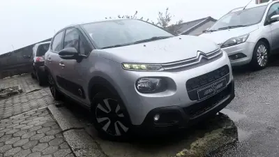 Citroën C3 2018 - 9400 EUR, 102000 km - AUTO.MOTO.pt - 102000km - foto 11 de 14