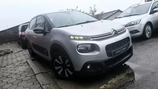 Citroën C3 2018 - 9400 EUR, 102000 km - AUTO.MOTO.pt - 102000km - foto 11 de 14