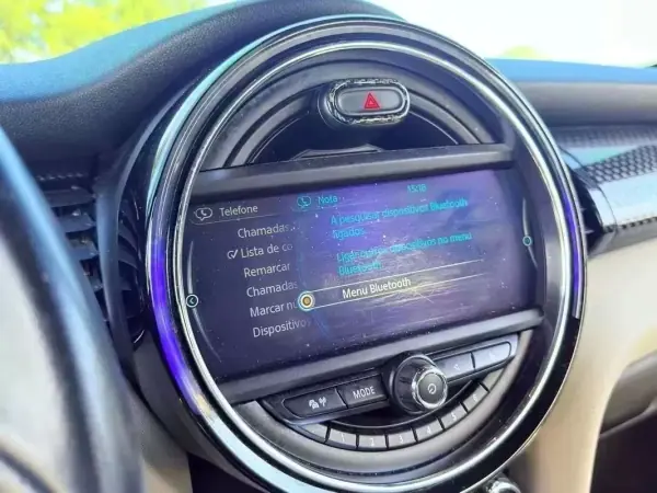 MINI Cooper 2015 - 17900 EUR, 132000 km - AUTO.MOTO.pt - 132000km - foto 13 de 29