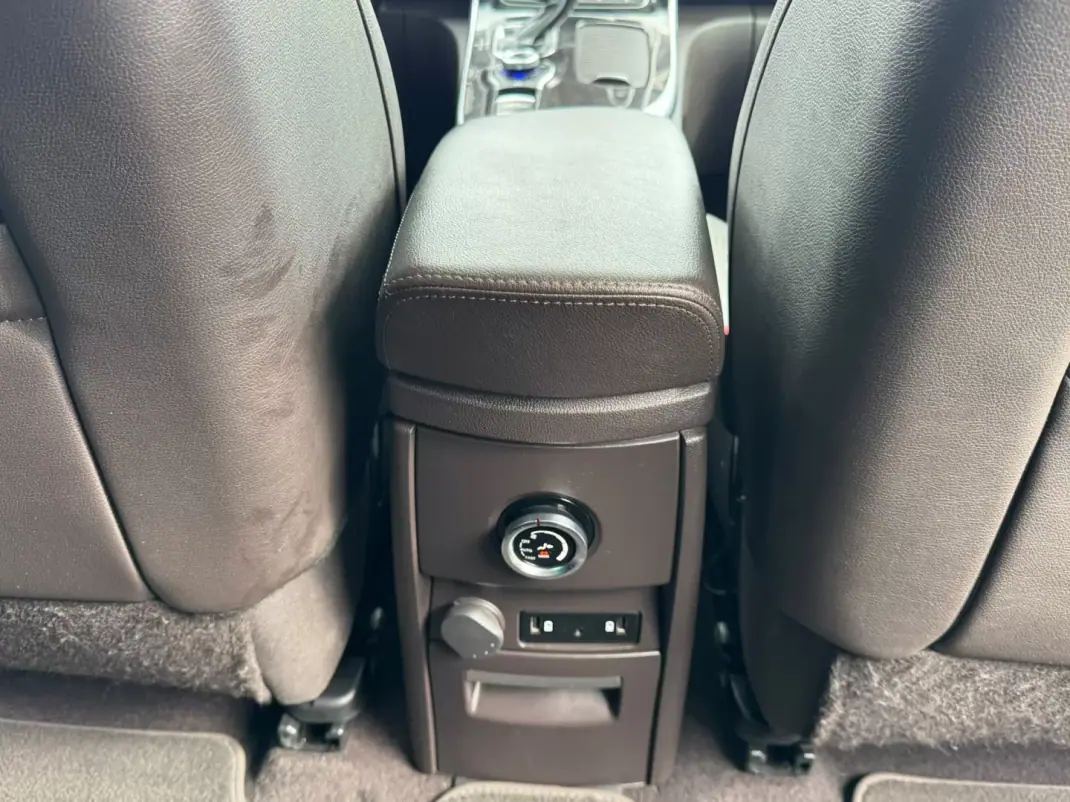 Renault Espace 2018 - 17999 EUR, 108000 km - 108000km - foto 11 de 19