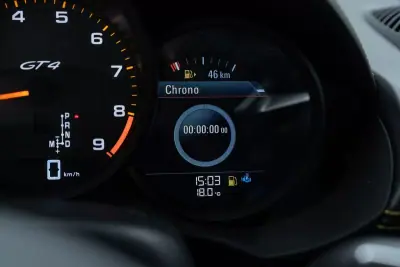 Porsche 718 Cayman 2021 - 134950 EUR, 23000 km - AUTO.MOTO.pt - 23000km - foto 29 de 41