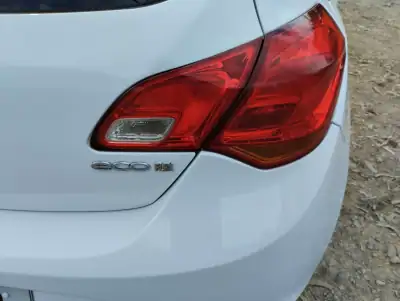 Opel Astra 2015 - 8950 EUR, 190000 km - AUTO.MOTO.pt - 190000km - foto 9 de 31