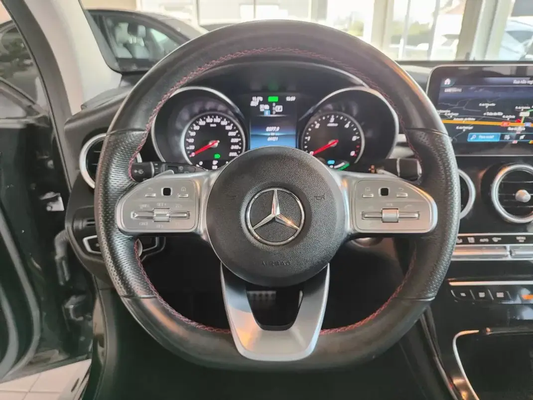 Mercedes-Benz GLC 300 2022 - 41500 EUR, 64500 km - AUTO.MOTO.pt - 64500km - foto 27 de 40