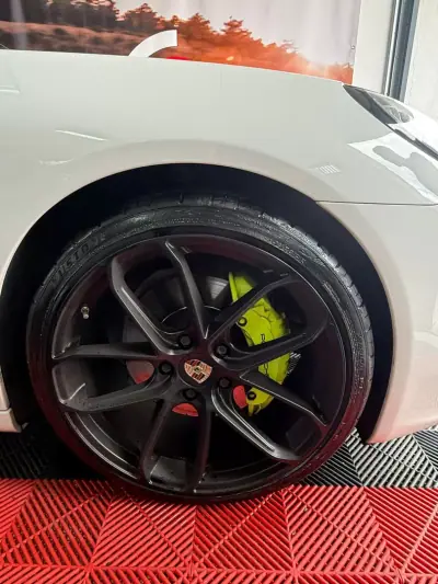 Porsche Panamera 2015 - 39900 EUR, 186000 km - AUTO.MOTO.pt - 186000km - foto 7 de 17