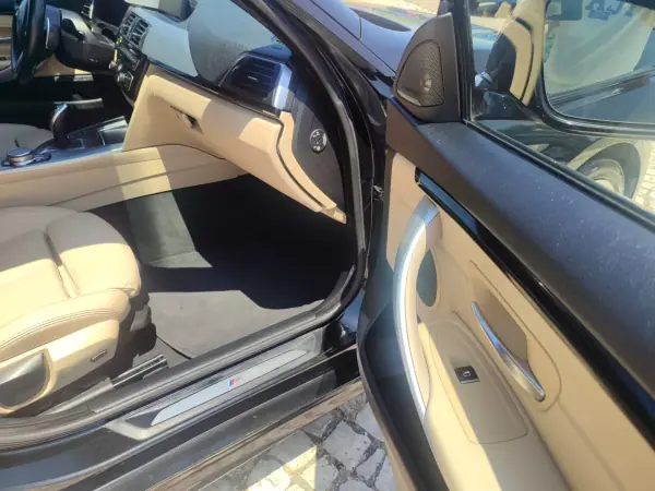 BMW 420 Gran Coupé 2018 - 22900 EUR, 247000 km - AUTO.MOTO.pt - 247000km - foto 13 de 26