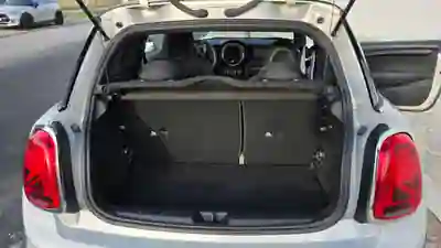 MINI Cooper 2019 - 15999 EUR, 105000 km - AUTO.MOTO.pt - 105000km - foto 6 de 15