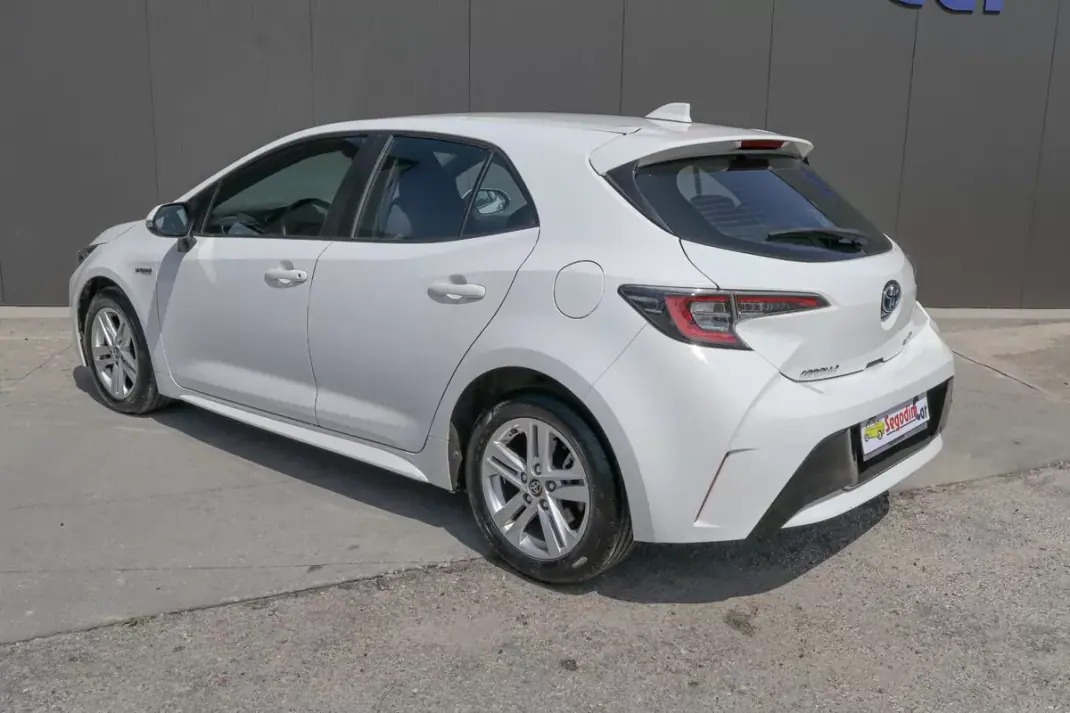 Toyota Corolla 2021 - 22500 EUR, 81186 km - 81186km - foto 6 de 28