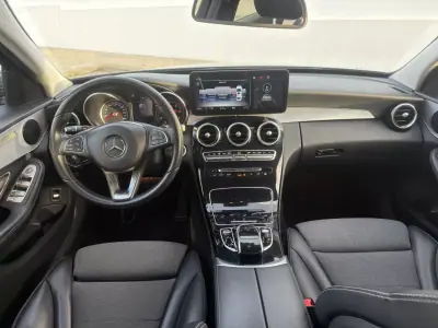 Mercedes-Benz C 250 2018 - 24500 EUR, 173000 km - AUTO.MOTO.pt - 173000km - foto 7 de 21