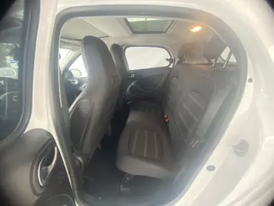 Smart ForFour 2019 - 12490 EUR, 41490 km - AUTO.MOTO.pt - 41490km - foto 6 de 12