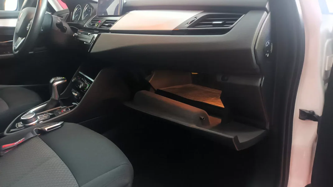 BMW 225xe Active Tourer 2019 - 18750 EUR, 156212 km - AUTO.MOTO.pt - 156212km - foto 59 de 68