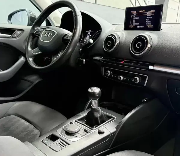 Audi A3 Sportback 2015 - 15950 EUR, 110000 km - AUTO.MOTO.pt - 110000km - foto 18 de 28
