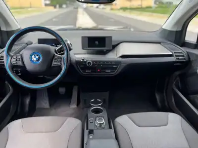 BMW i3 2020 - 16990 EUR, 79000 km - AUTO.MOTO.pt - 79000km - foto 19 de 50