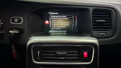 Volvo V60 Cross Country 2016 - 18180 EUR, 138731 km - AUTO.MOTO.pt - 138731km - foto 30 de 54