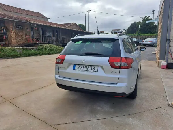 Citroën C5 Tourer 2011 - 5450 EUR, 337759 km - AUTO.MOTO.pt - 337759km - foto 13 de 13