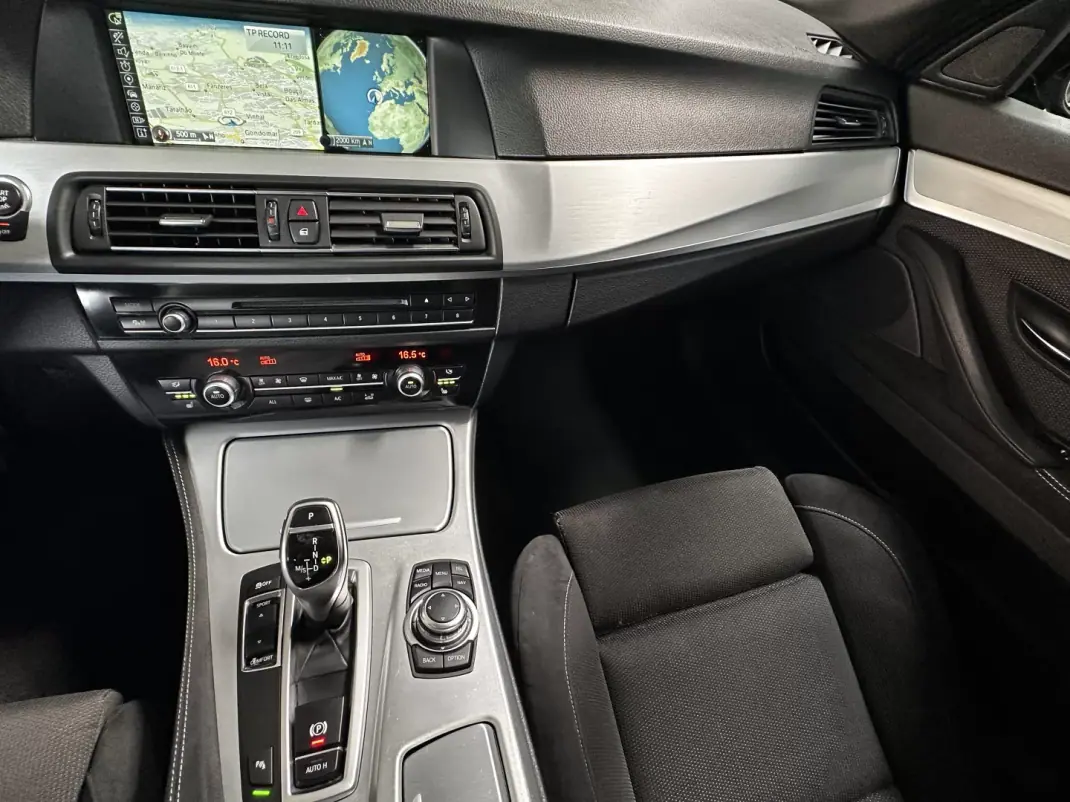 BMW 520 2013 - 18500 EUR, 225820 km - AUTO.MOTO.pt - 225820km - foto 27 de 41
