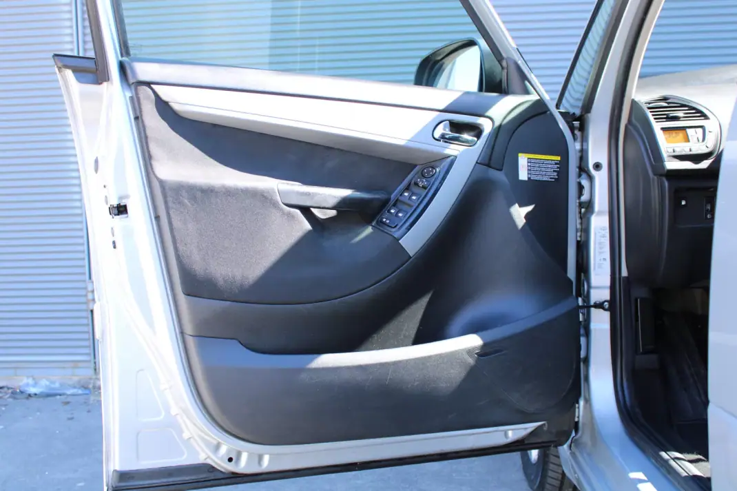 Citroën C4 Picasso 2010 - 3990 EUR, 290212 km - 290212km - foto 9 de 24