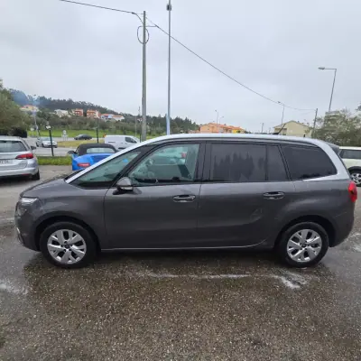 Citroën C4 Spacetourer 2020 - 15950 EUR, 102250 km - AUTO.MOTO.pt - 102250km - foto 2 de 15