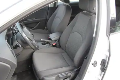 SEAT Leon 2013 - 10250 EUR, 184867 km - AUTO.MOTO.pt - 184867km - foto 14 de 16