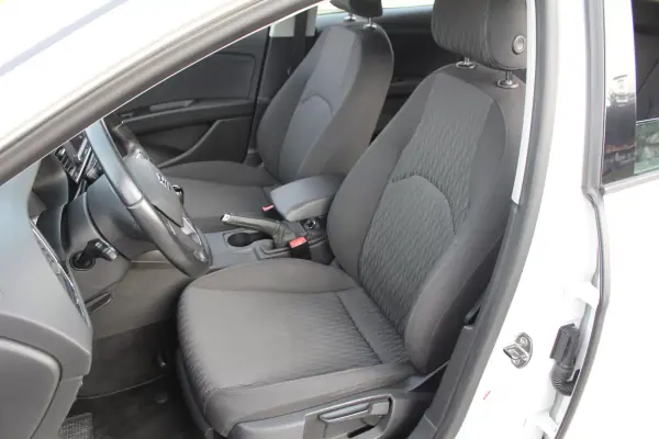 SEAT Leon 2013 - 9700 EUR, 184867 km - AUTO.MOTO.pt - 184867km - foto 14 de 16