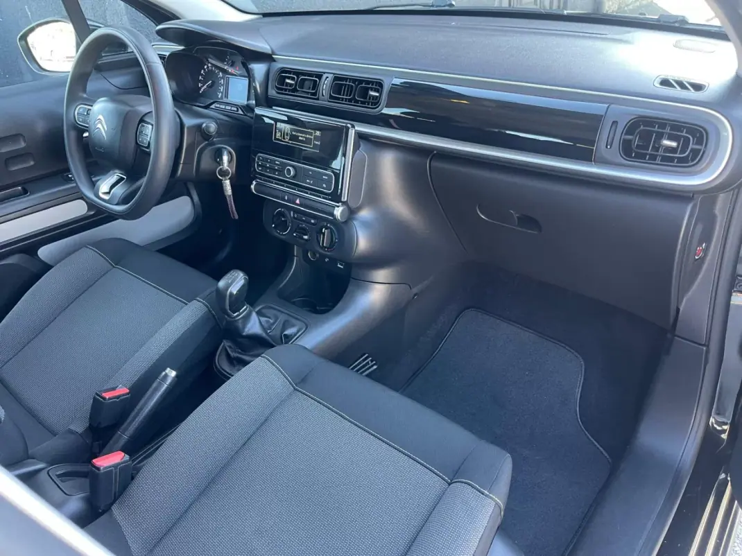 Citroën C3 2017 - 10900 EUR, 89000 km - AUTO.MOTO.pt - 89000km - foto 11 de 12