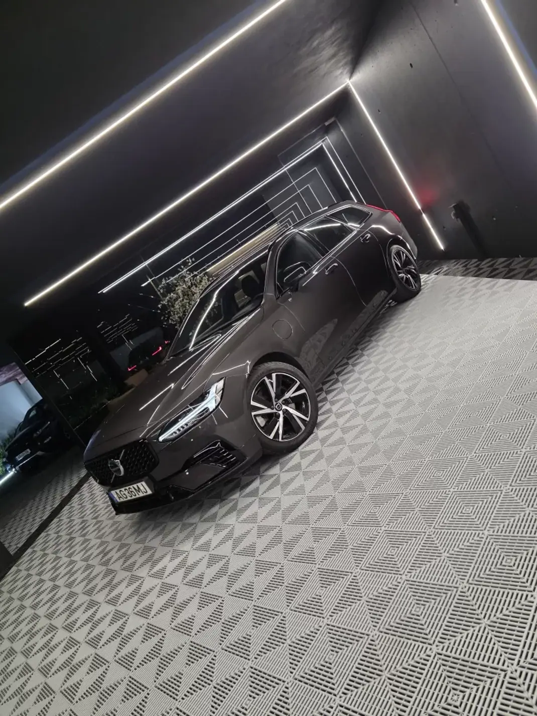 Volvo V90 2021 - 29750 EUR, 144000 km - 144000km - foto 4 de 24