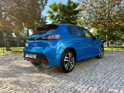 Peugeot 208 2023 — foto 4 de 38