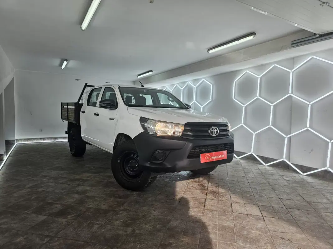 Toyota Hilux 2020 - 27950 EUR, 285523 km - AUTO.MOTO.pt - 285523km - foto 1 de 68