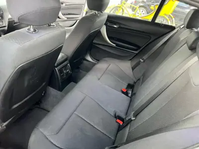 Volvo V40 2016 - 12900 EUR, 178000 km - AUTO.MOTO.pt - 178000km - foto 7 de 8