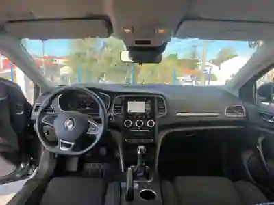 Renault Mégane 2021 - 17490 EUR, 92 km - AUTO.MOTO.pt - 92km - foto 2 de 5