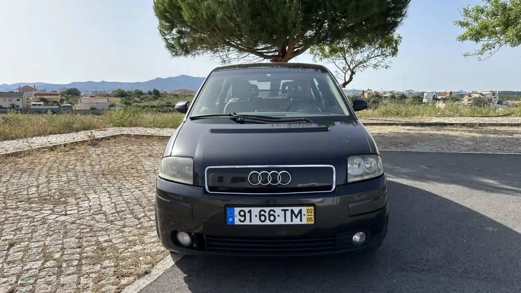 Audi A2 2002 - 3250 EUR, 380000 km - AUTO.MOTO.pt - 380000km - foto 3 de 10